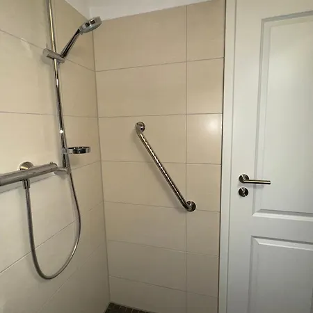 Ankerplatz - Gemütliches Mit Garten Und Terrasse Für Große Familie